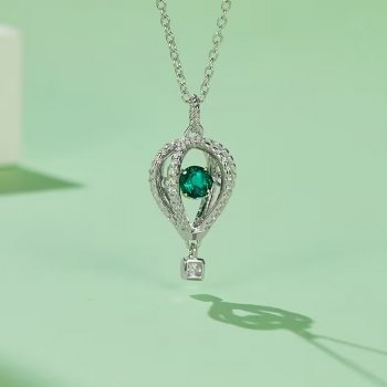 Popular unique design 25 silver round cultured emerald 0.52CT white gold plated hot air balloon necklace