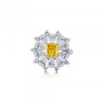 Exquisite and beautiful vivid yellow S925 sterling silver ring inlaid with flower shape high-end female ring