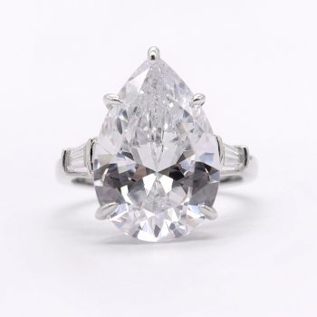 Classic Hot Sale 12ct Pear Shape White Synthetic Zircon 925 Silver Ring